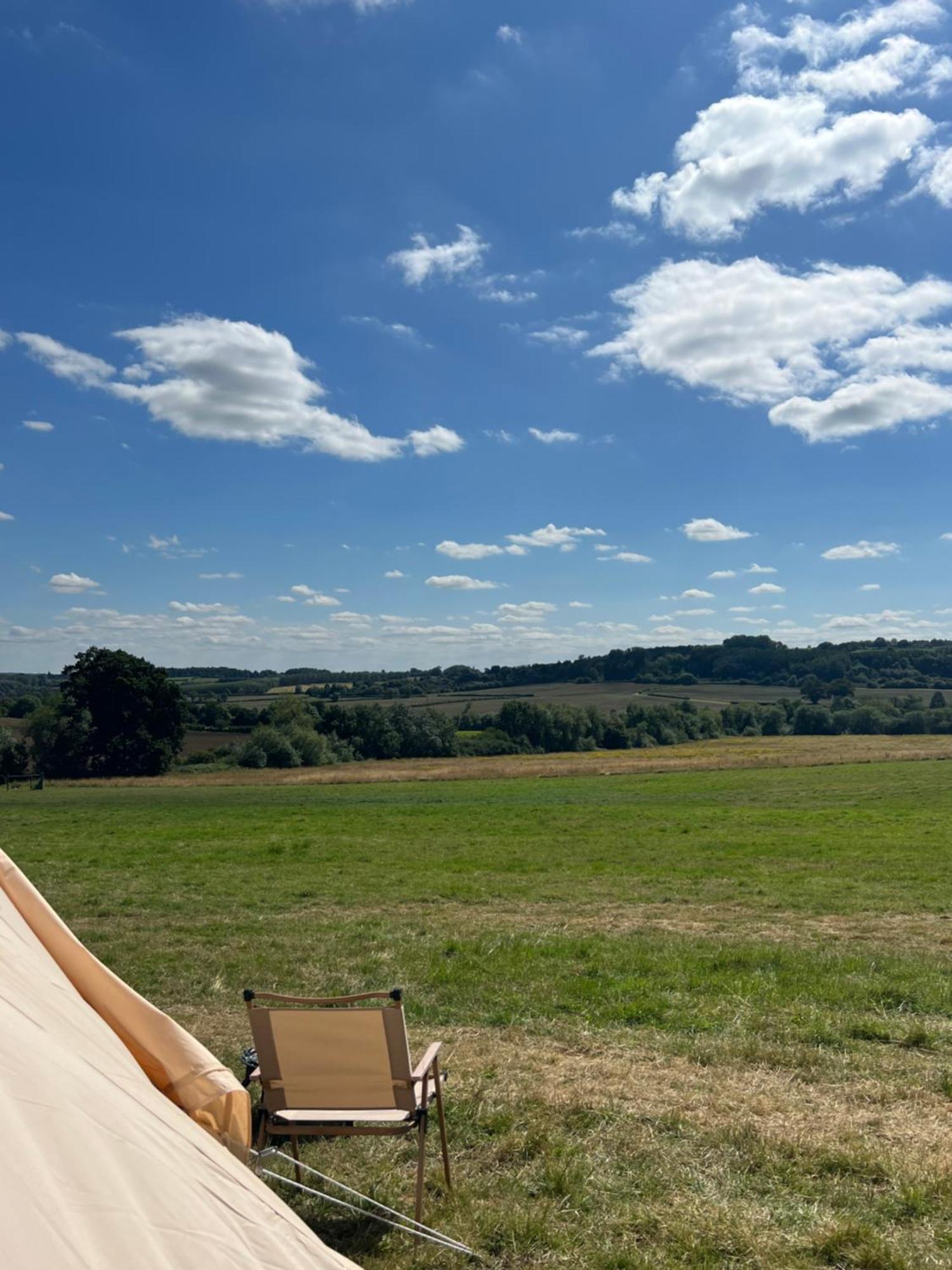 Bell Tent 4M And 7M Fossewold Cotswold Camping Moreton-in-Marsh Eksteriør bilde
