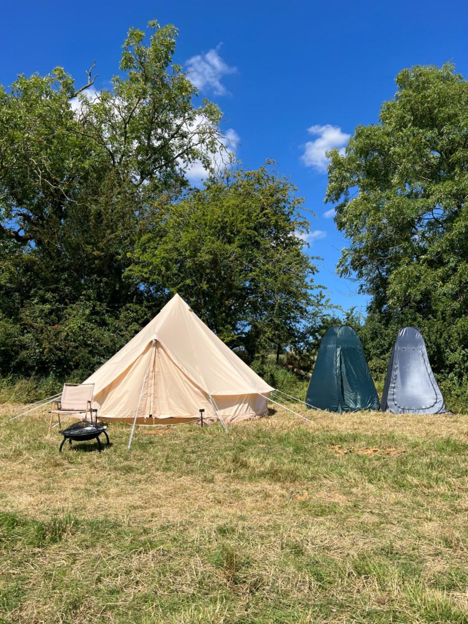 Bell Tent 4M And 7M Fossewold Cotswold Camping Moreton-in-Marsh Eksteriør bilde