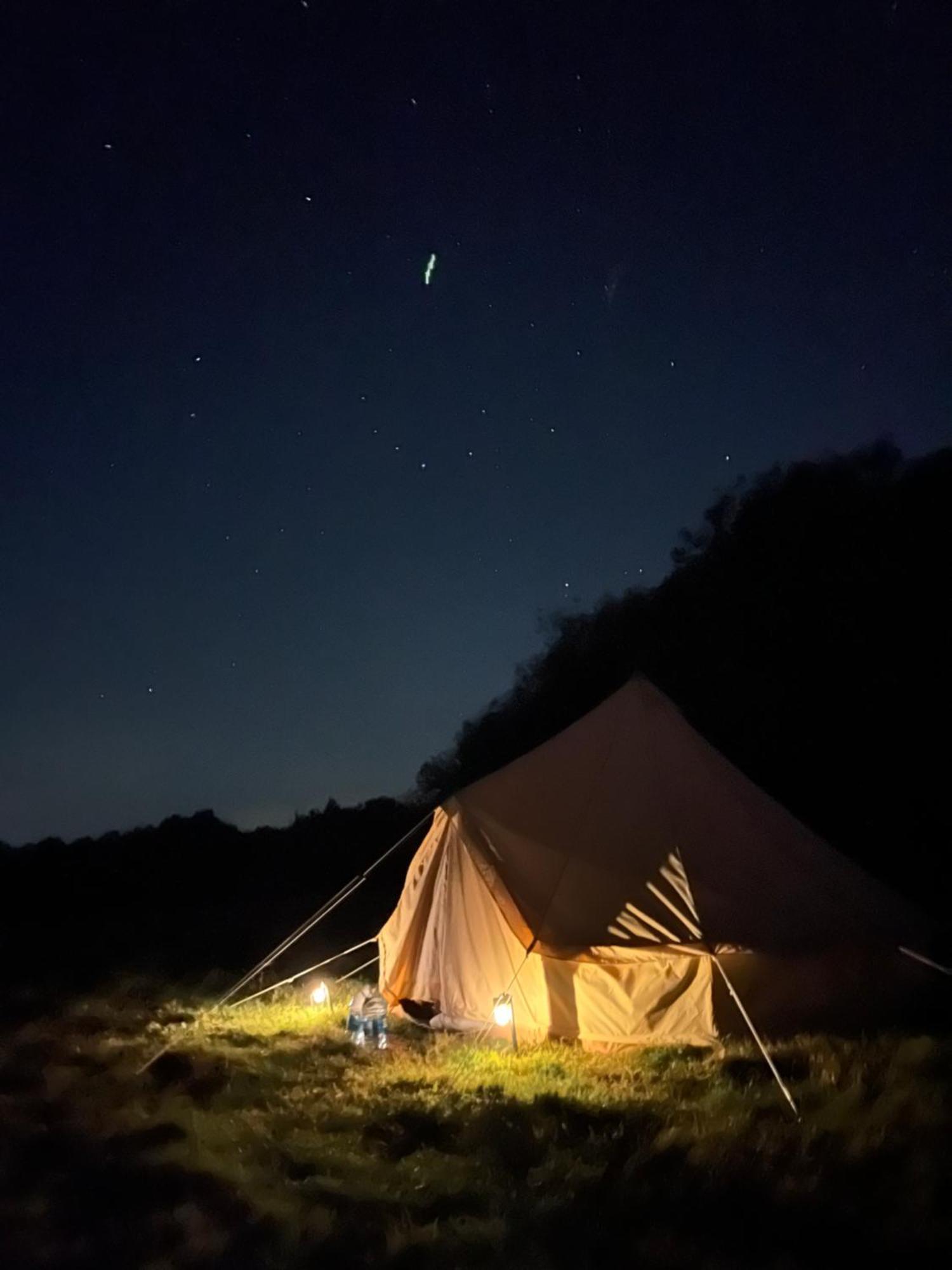 Bell Tent 4M And 7M Fossewold Cotswold Camping Moreton-in-Marsh Eksteriør bilde