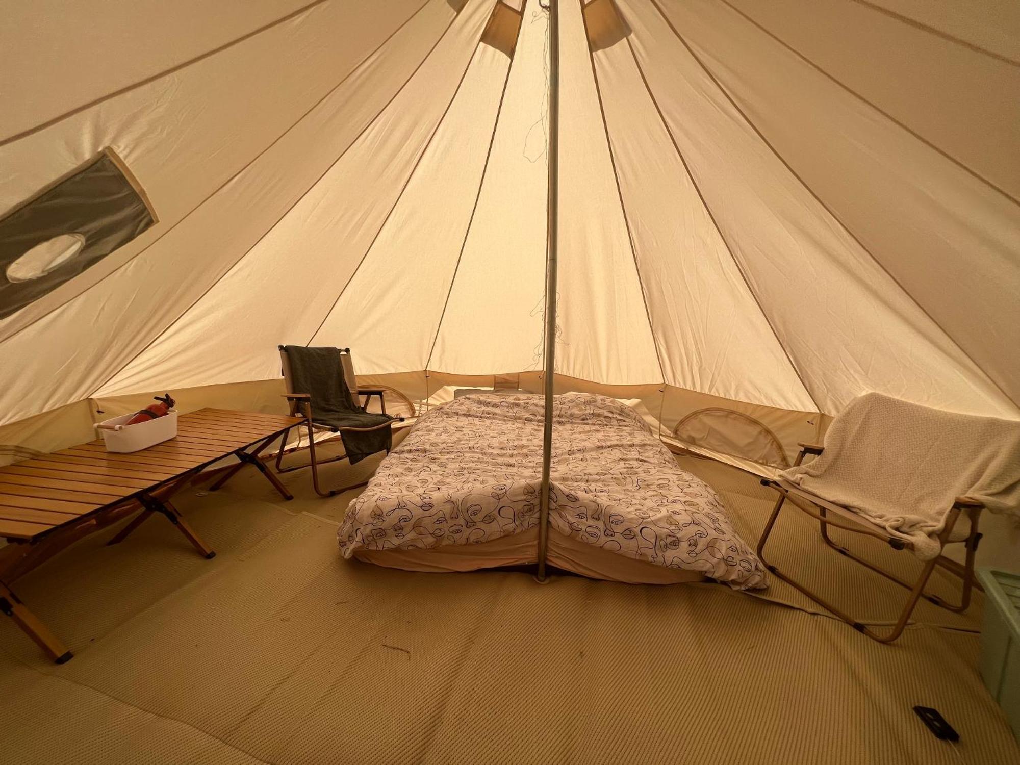 Bell Tent 4M And 7M Fossewold Cotswold Camping Moreton-in-Marsh Eksteriør bilde